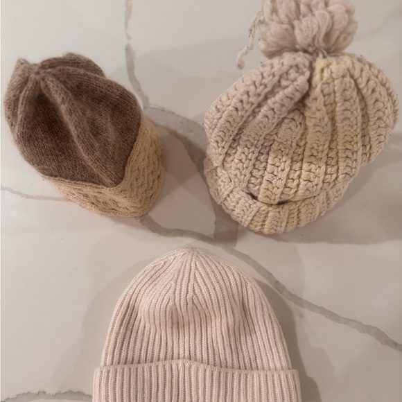 3 Winter Hats - Picture 3 of 3